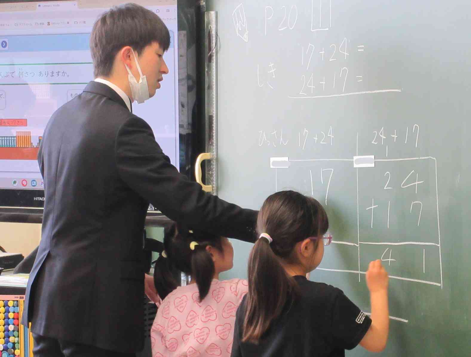 ２−４