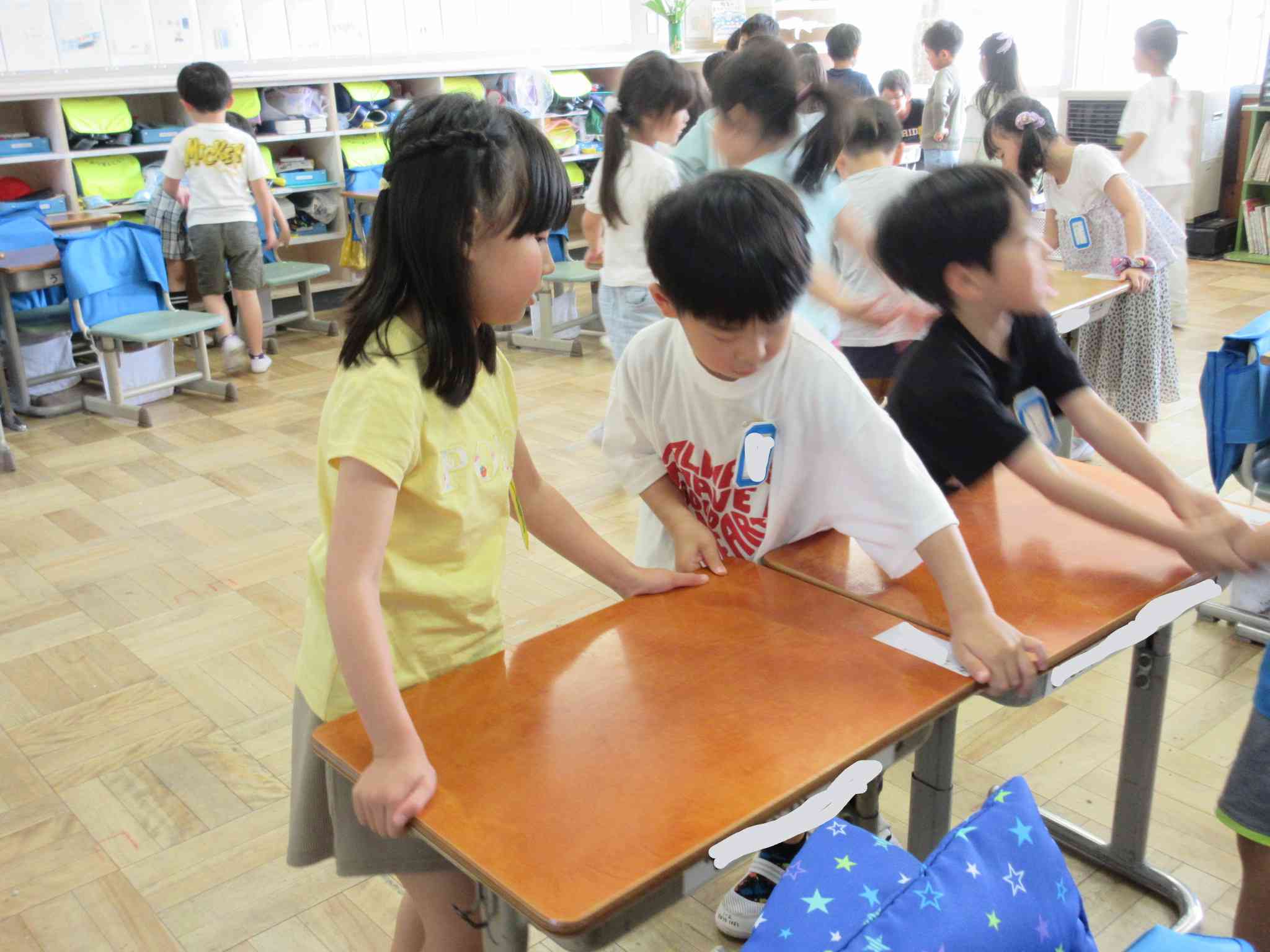 ５