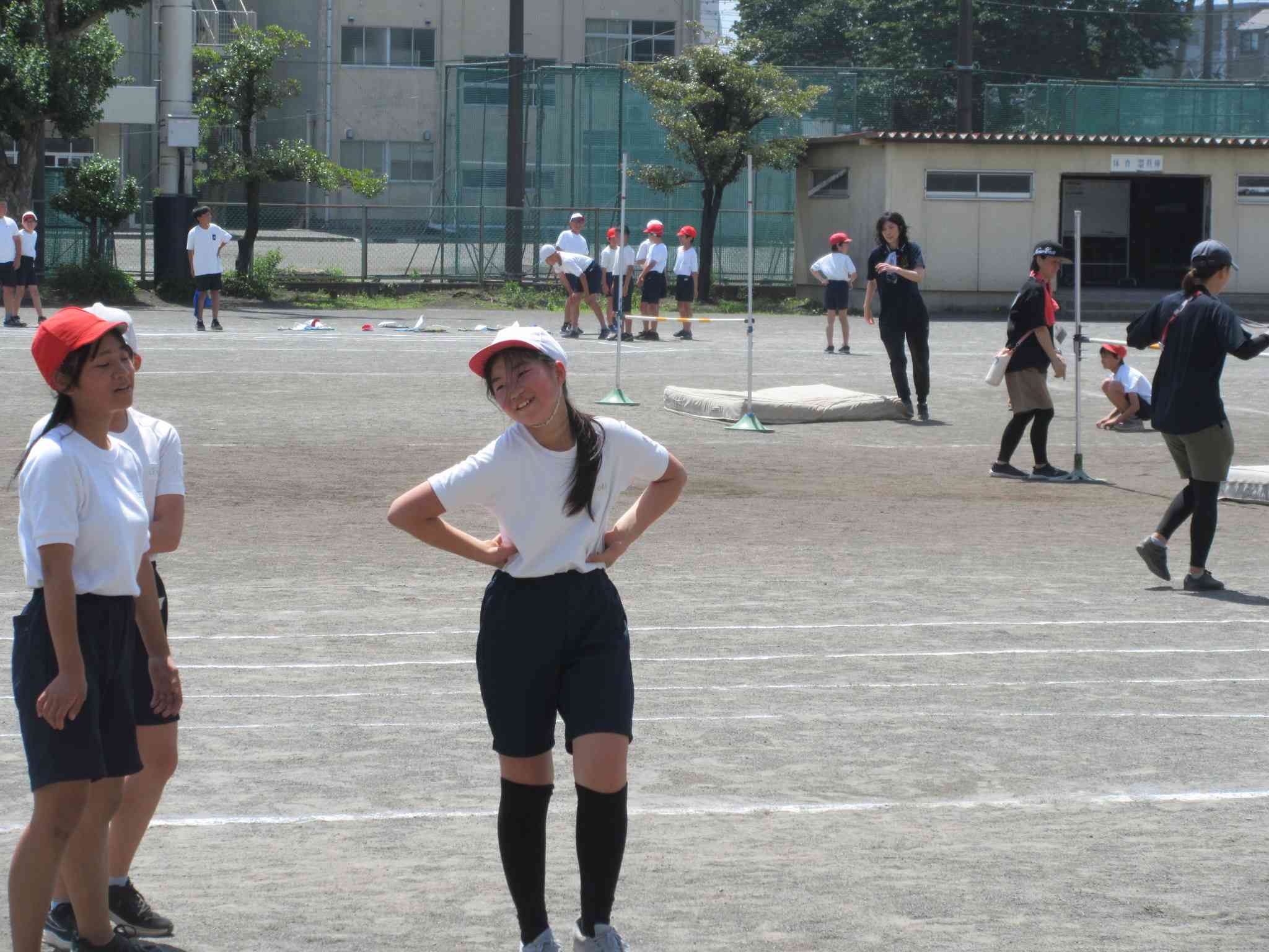 １