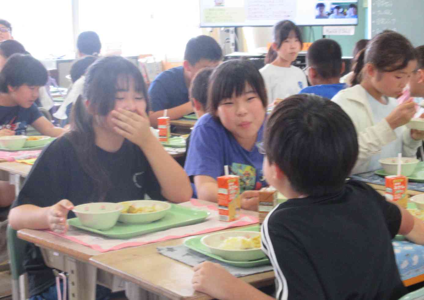 ５